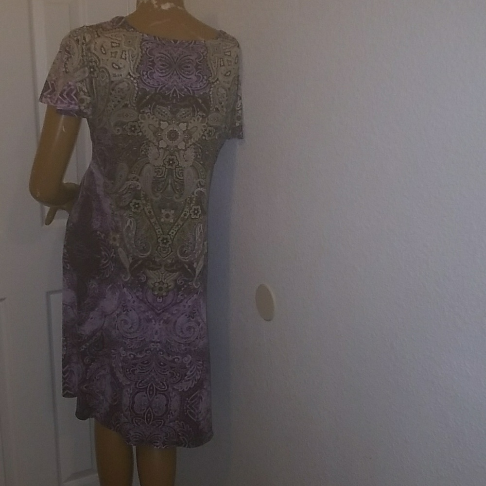 Dress - Picture 2 of 2